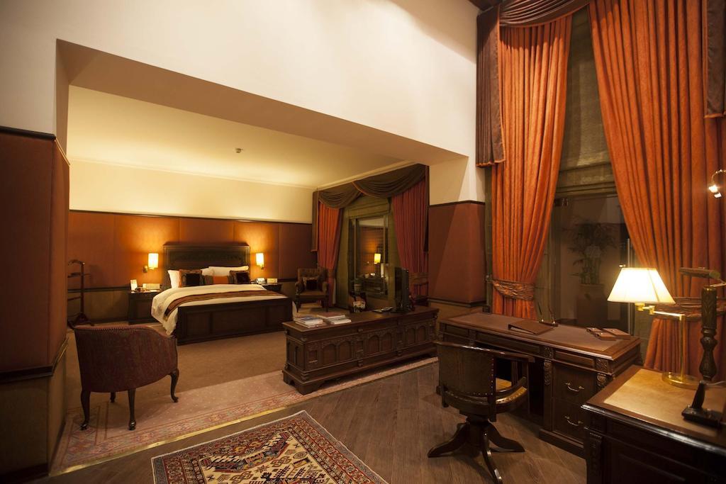 Islamabad Serena Hotel Room photo